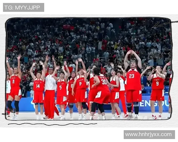 大学男篮与中国女篮的精彩对决:谁能在篮球场上赢得胜利与荣耀 大学男篮与中国女篮的精彩对决:谁能在篮球场上赢得胜利与荣耀