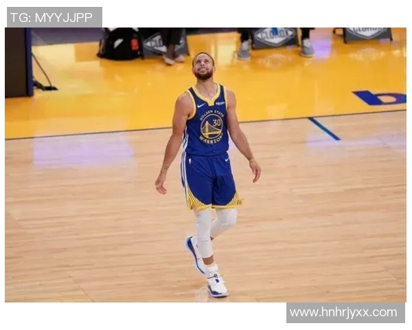 库里三分球总数突破四千大关成为NBA历史第一人再创辉煌纪录