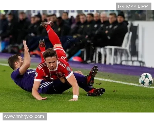 欧冠激战瓦伦西亚对决曼联两队争夺小组出线权的精彩对抗