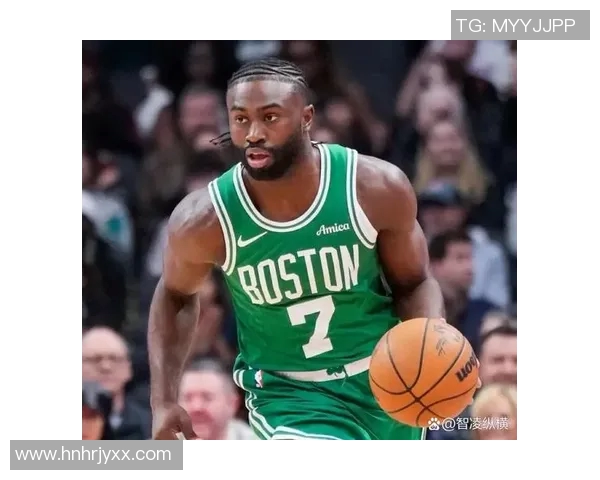 杰伦布朗的崛起之路：从新秀到NBA明星的成长历程与挑战