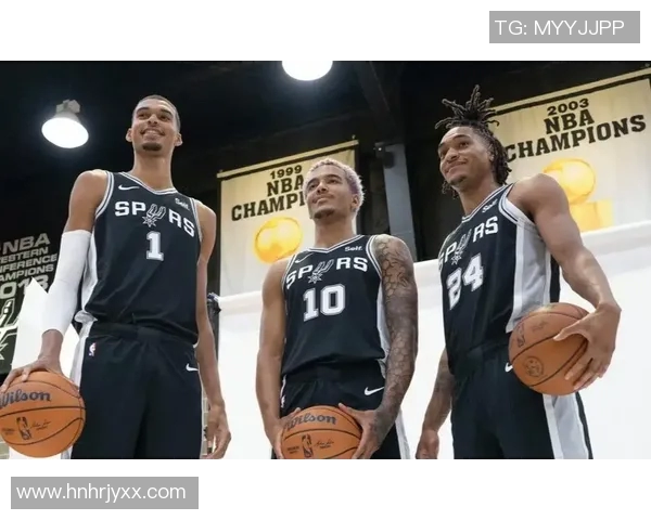 猛龙与马刺激战CCTV5直播精彩瞬间回顾与赛后分析