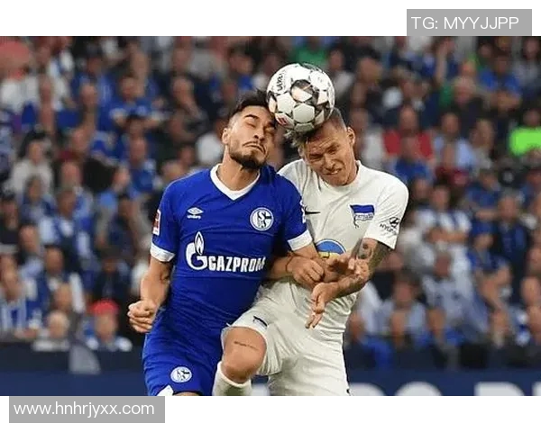 卡斯鲁厄与汉堡激战正酣比分揭晓引发球迷热议