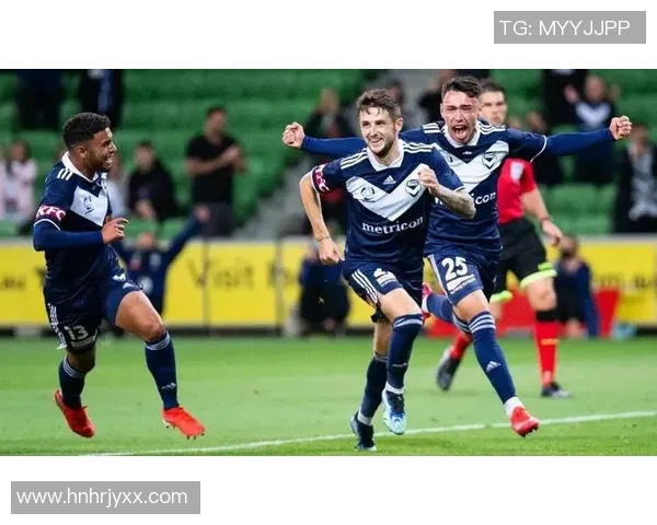 墨尔本胜利队与悉尼水手队激战在即谁能在这场对决中笑到最后